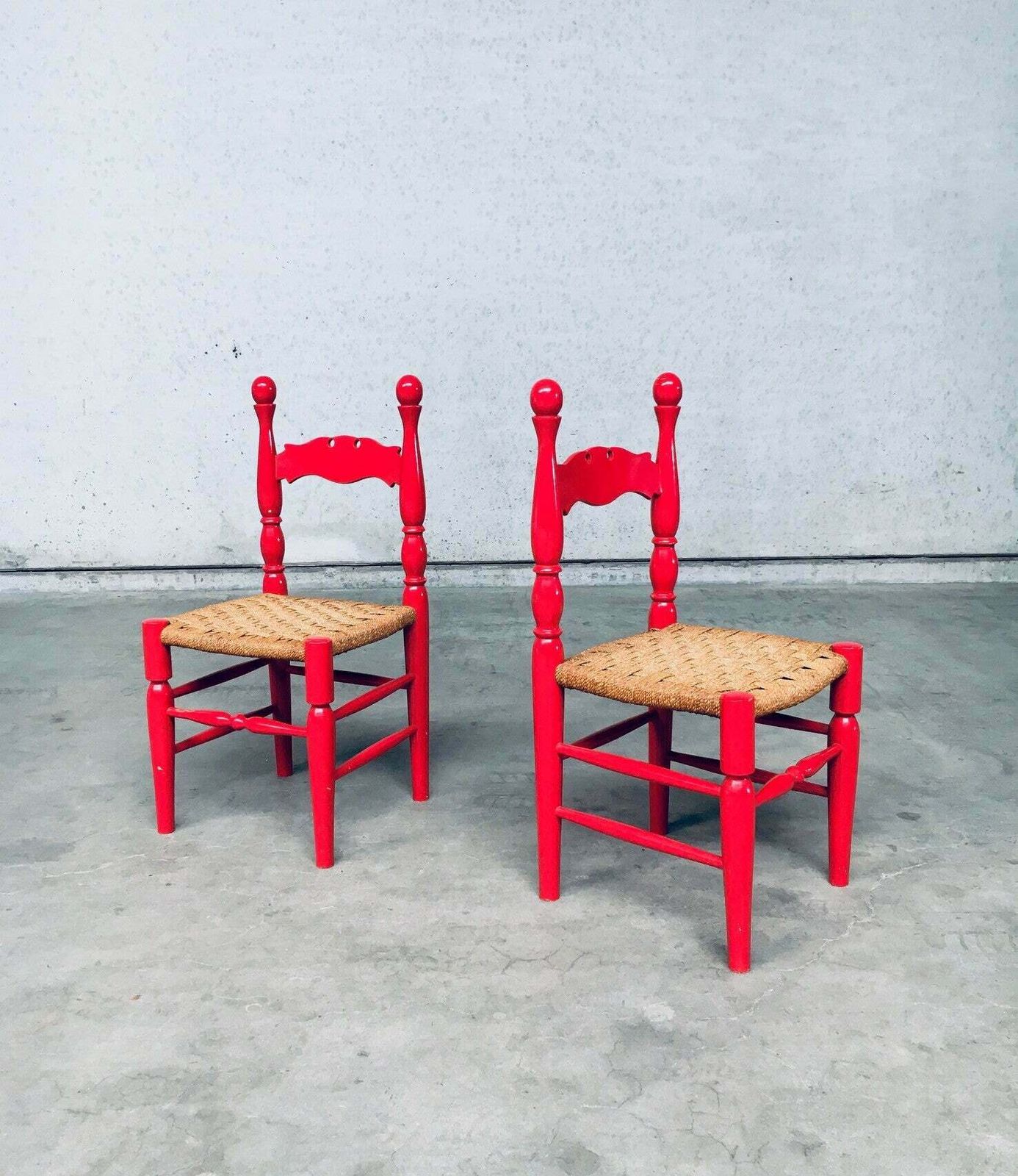 Scandinavische Landelijke Stijl Stoelen In Rood, Zweden Ca. Jaren 1960