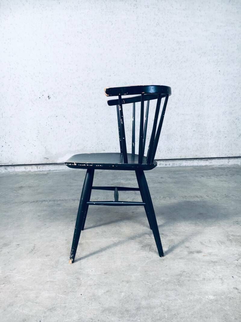 photo for sale Mid Century Scandinavische Design Stoel Met Gebogen Spijlenrug, Jaren 1960, Denemarken
