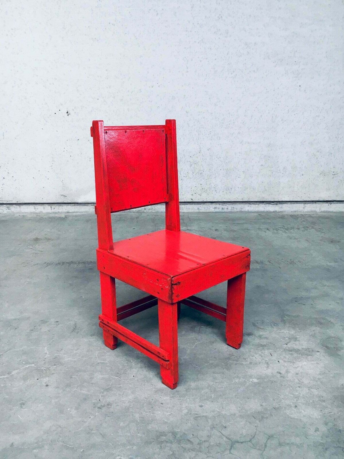 De Stijl Beweging Ontwerp Rode Stoel, Toegeschreven Aan Jan Wils, Jaren 1920, Nederland photo furniture