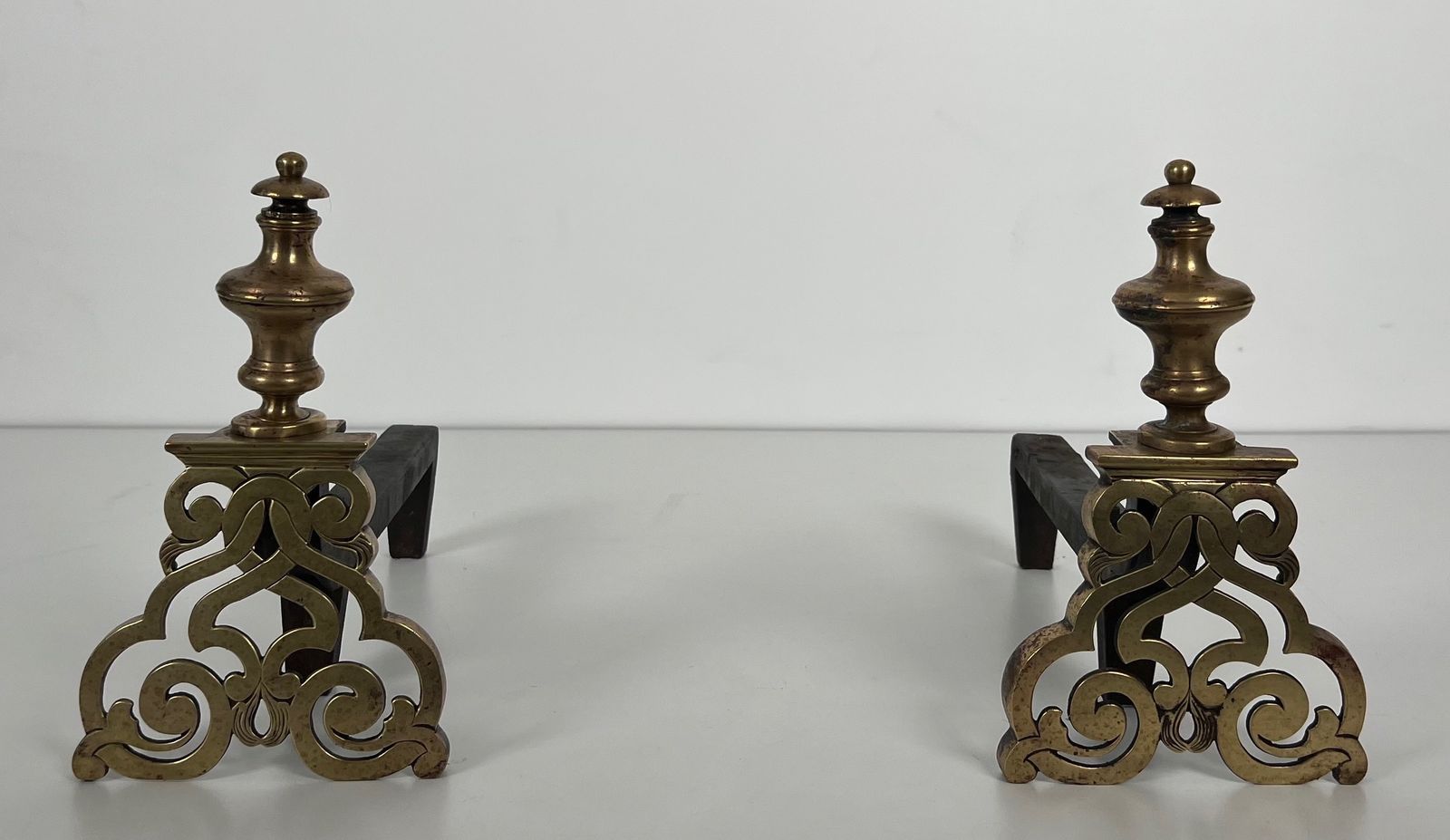 photo vinterior Pair Of Chiseled Bronze Andirons.
