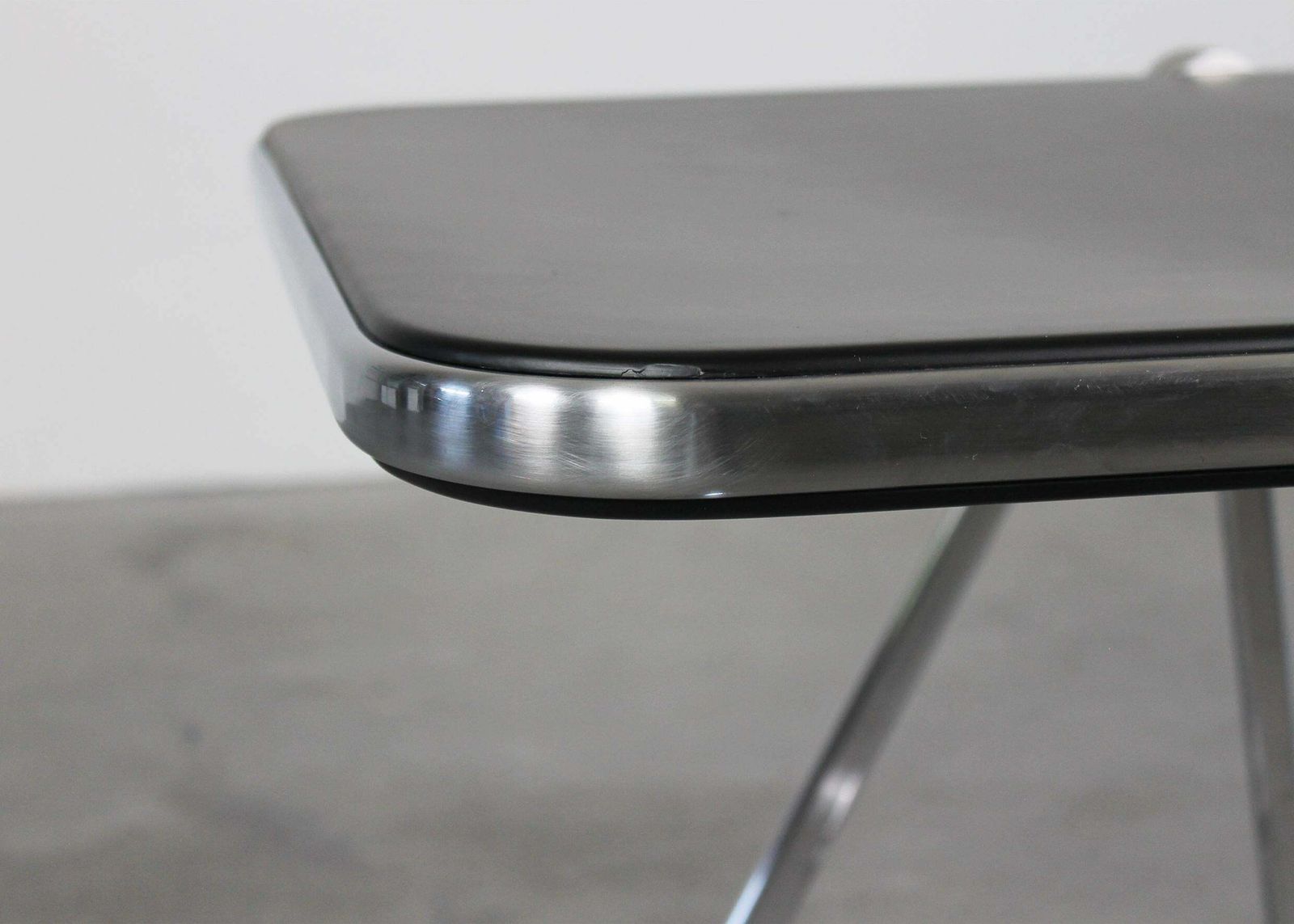 Giancarlo Piretti Platone Folding Table In Steel And Black Polyurethane 1970s photo vinterior