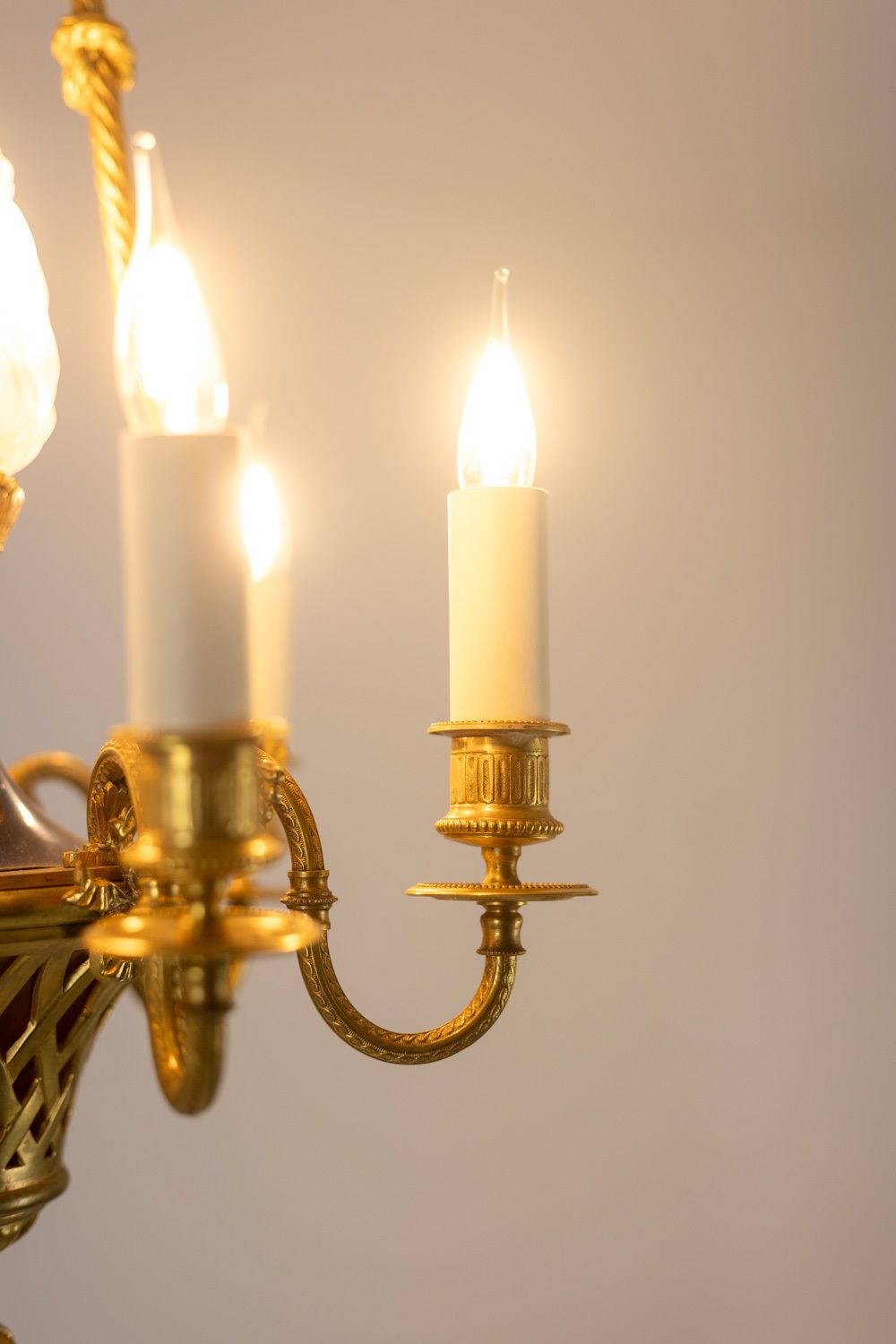 Louis XVI Style Chandelier In Gilded Bronze. Circa 1900. photo vintage