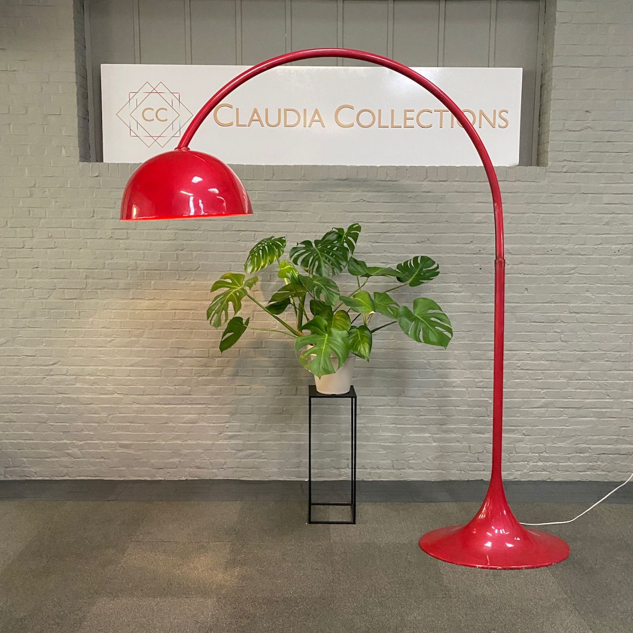 2145.0 Red Arc Floor Lamp With Oval Tulip Base   Italy 1970's photo