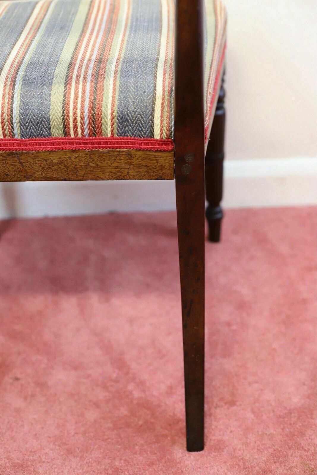 450.0 Lovely Set Of Five Victorian Mahogany Bar Back Dining Chairs photo