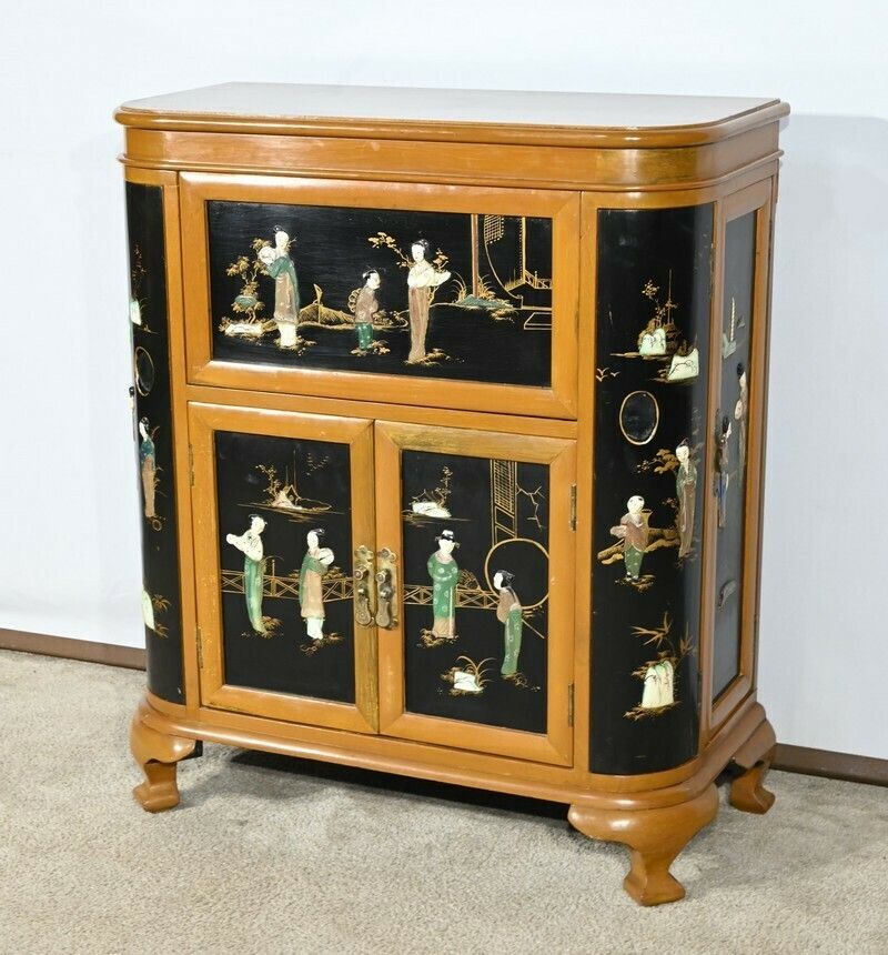 Asian Liquor Cabinet In Lacquered Wood, China – 1950 photo Furniture