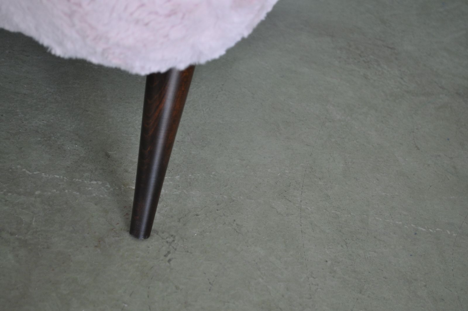 Pair Of Cocktail Chairs Pink Faux Fur photo 1176.0