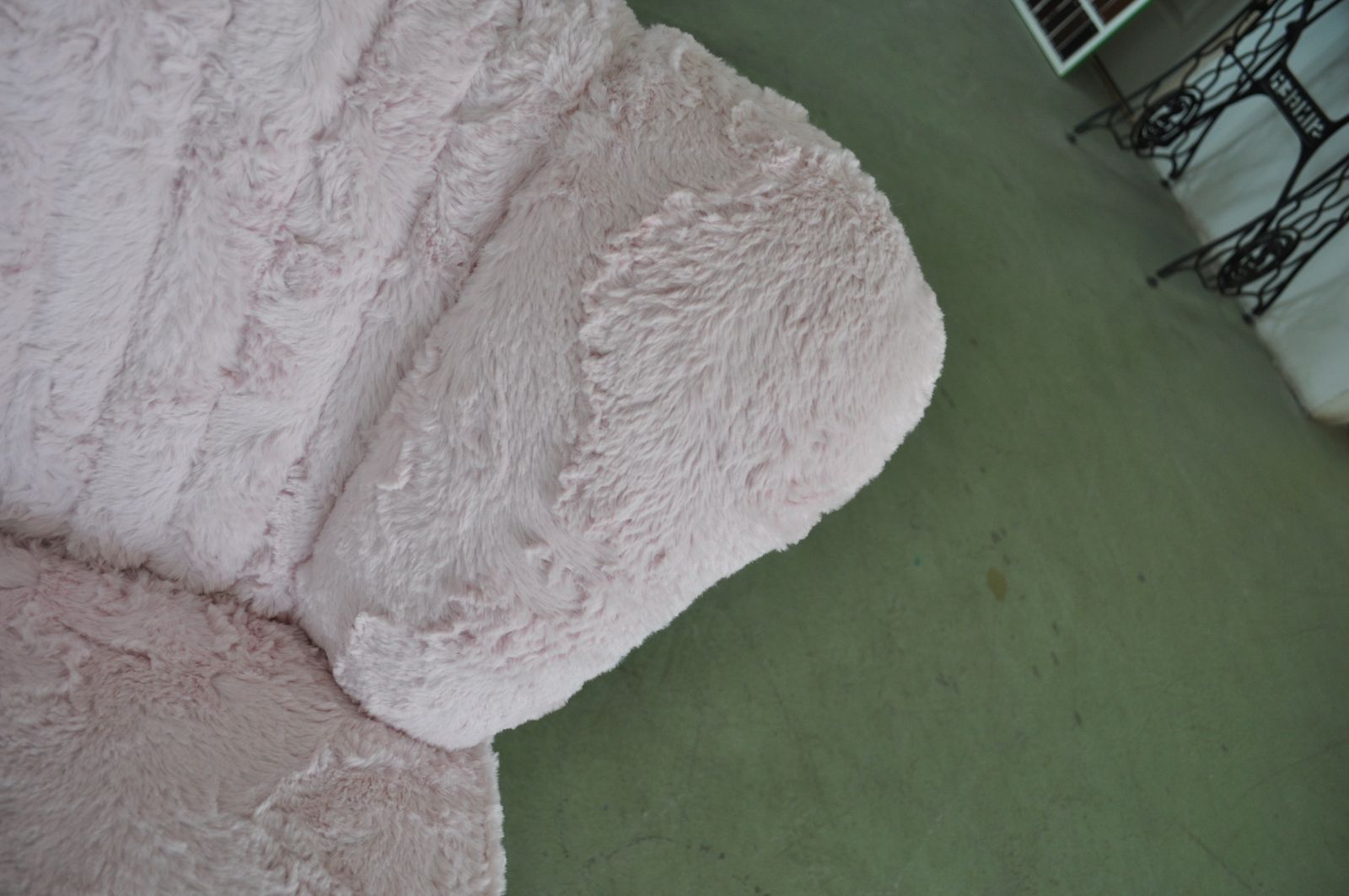Pair Of Cocktail Chairs Pink Faux Fur photo vinterior