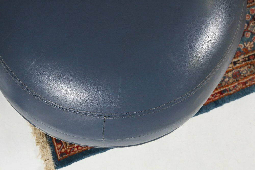 photo buy Leather Pouf By Lowie Vermeersch For Durlet, 1999