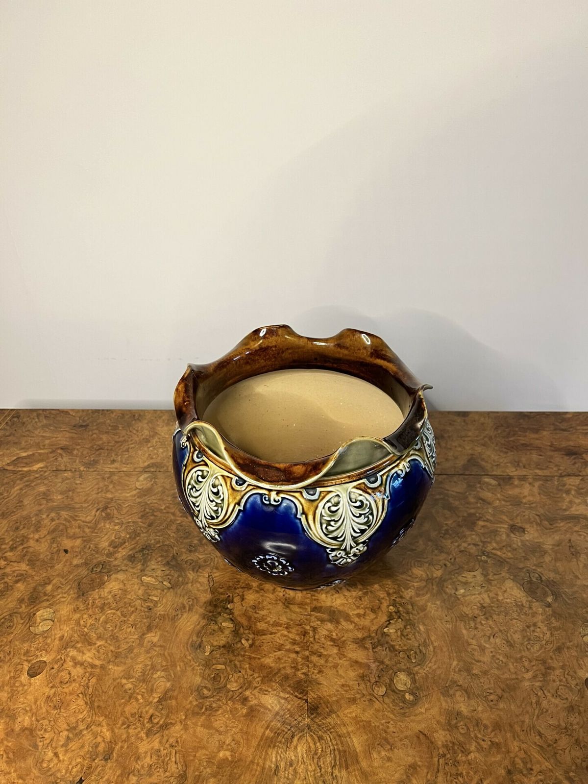 Wonderful Antique Quality Doulton Lambeth Jardiniere photo vinterior