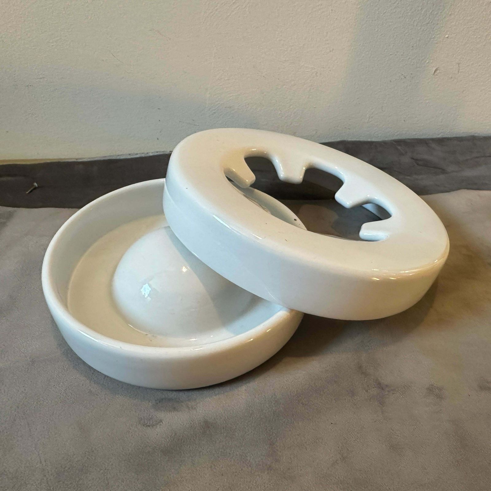 1970s Iconic Modernist White Ceramic Ashtray By Mangiarotti For F.Lli Brambilla photo 490.0