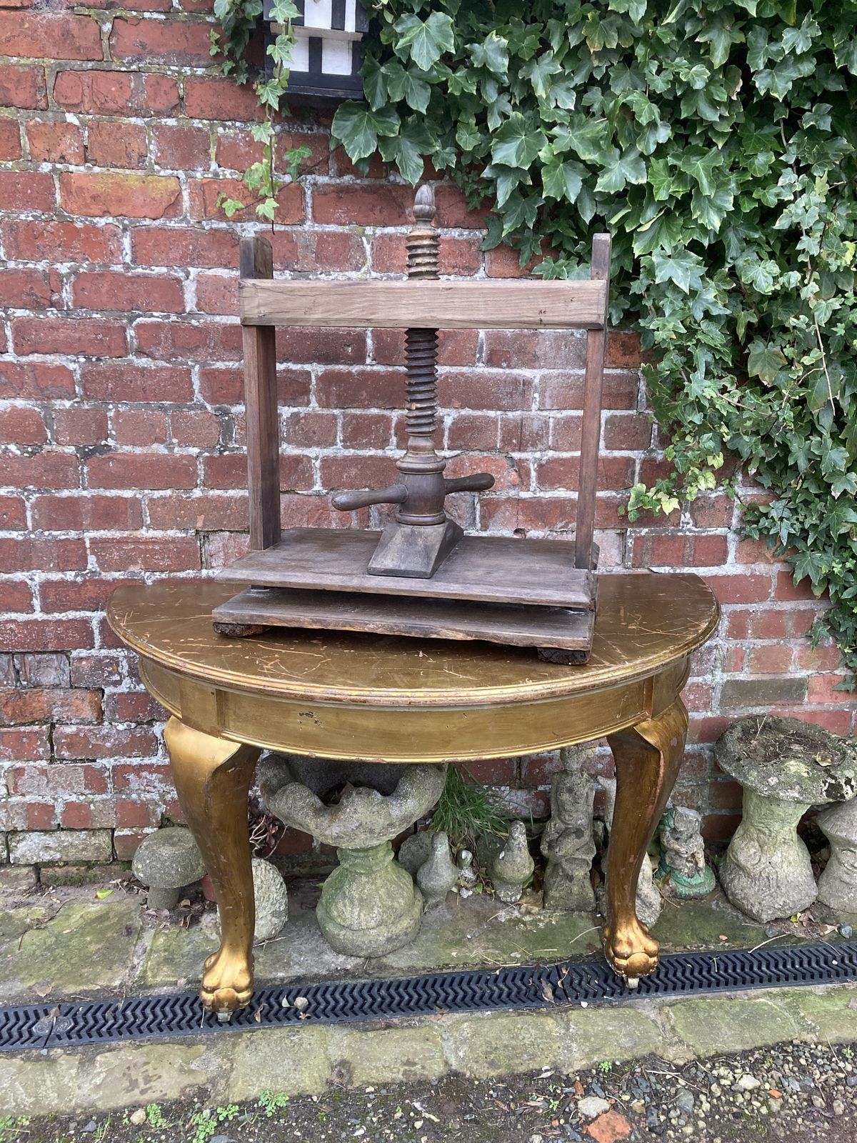 photo furniture Country House, Antique Beech Book Press