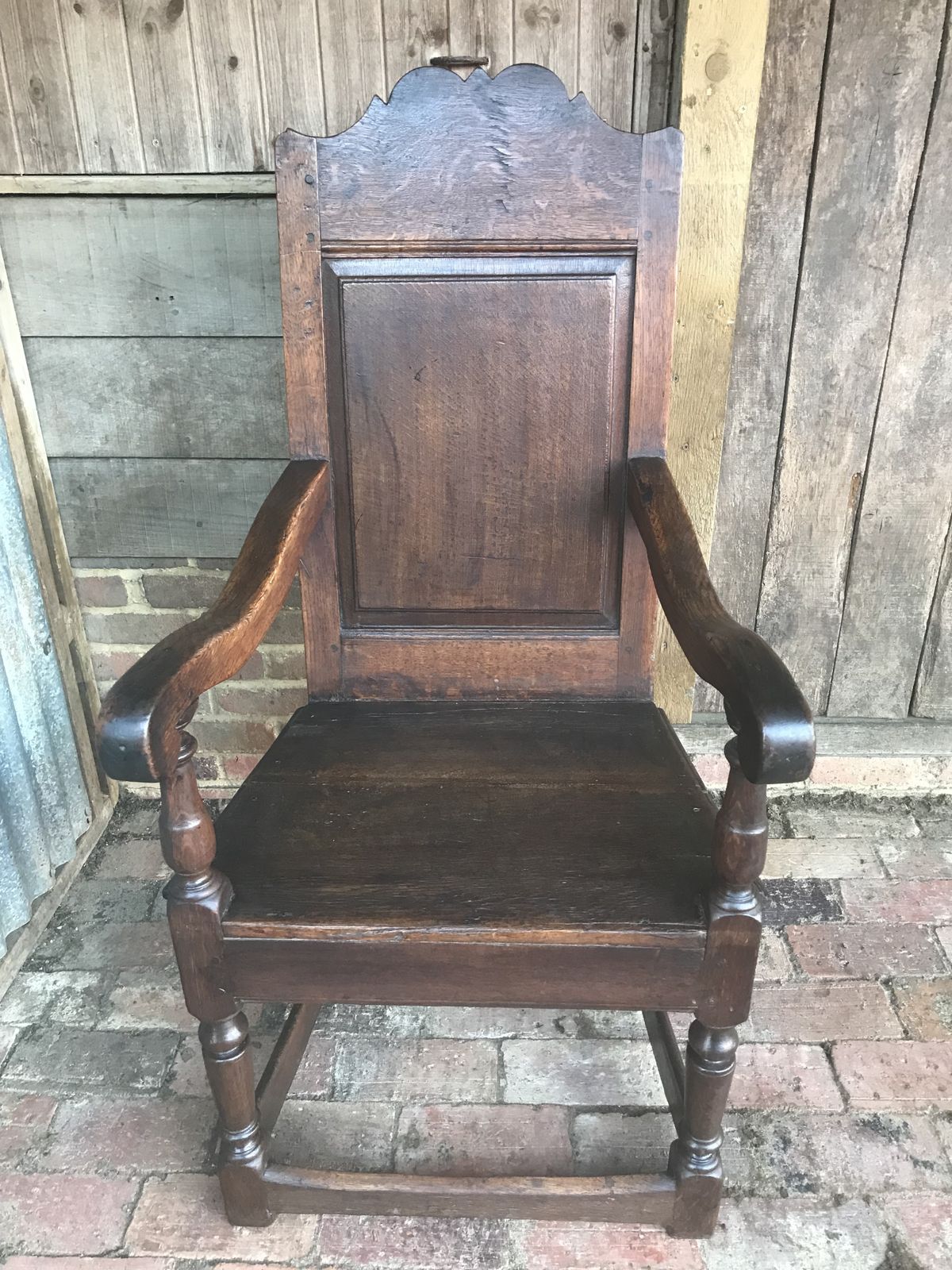 photo furniture 17th Century Oak Wainscot Chair