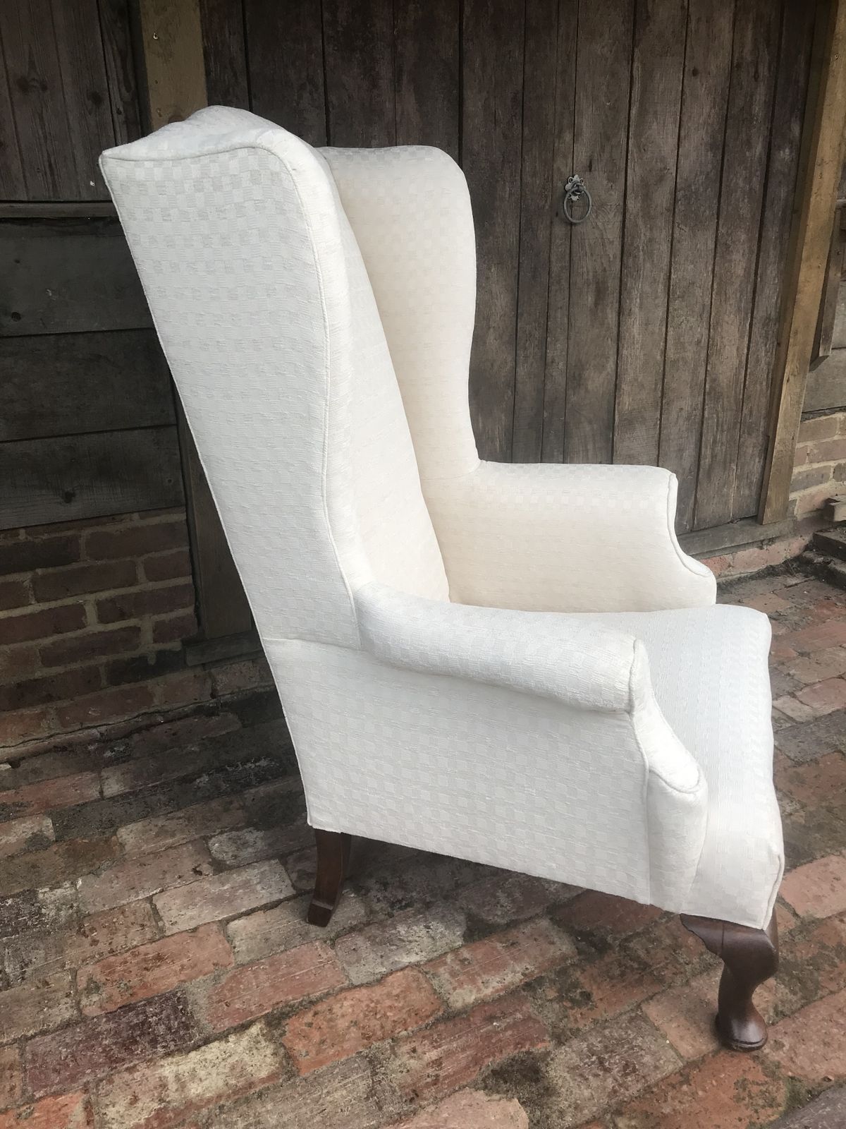 Very Large Late Victorian Arm Chair . photo vinterior