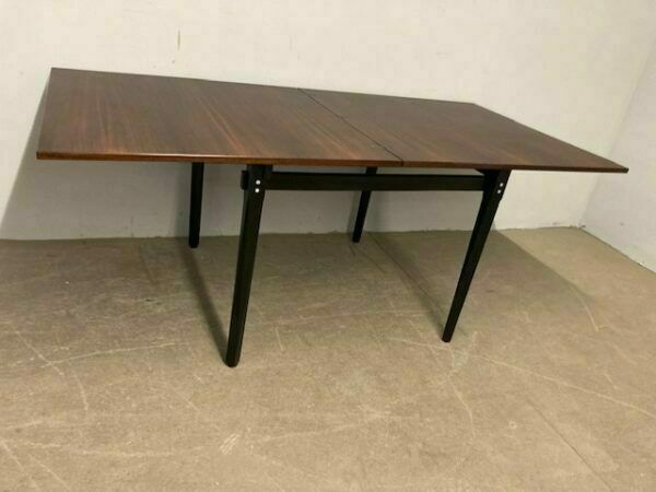 Extendable Table Of Modern 60s In Rosewood. Black Lacquered Legs. Design. Restored Size Extendable To 190 photo Furniture