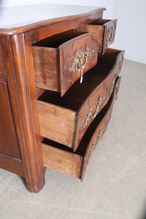 1582.0 Antique Chest Of Drawers   Provençal Chest Of Drawers From The 18th Century Louis XVI Bronze Handles photo