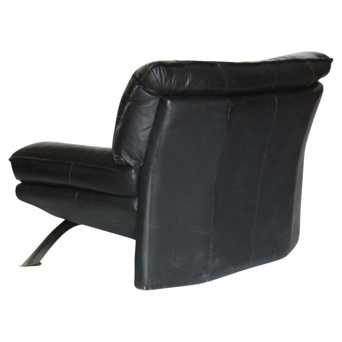 Large Post Modern Black Leather Armchair, Nicoletti Salotti For Avanti, Italy 1980 photo for sale