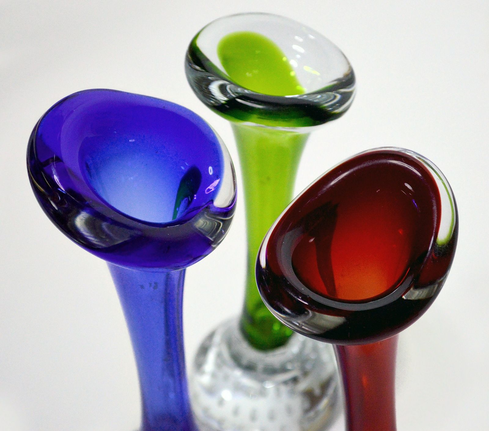 photo furniture 20th Century Art Glass Collection < 6 Pieces > 3 Glass Perfume Bottles & 3 Vases (Mdina, Teign, Aseda)