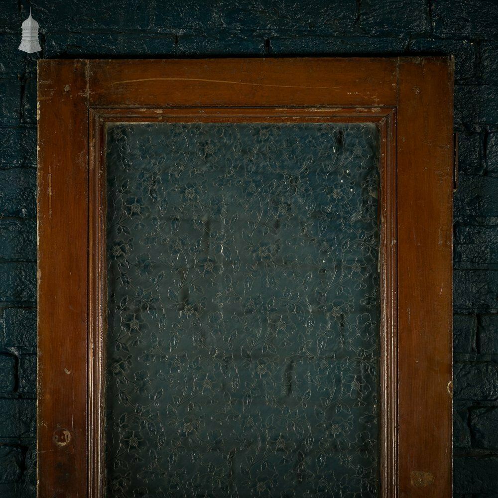 Home Fixtures Half Glazed Door, 3 Panel With Floral Textured Glass photo
