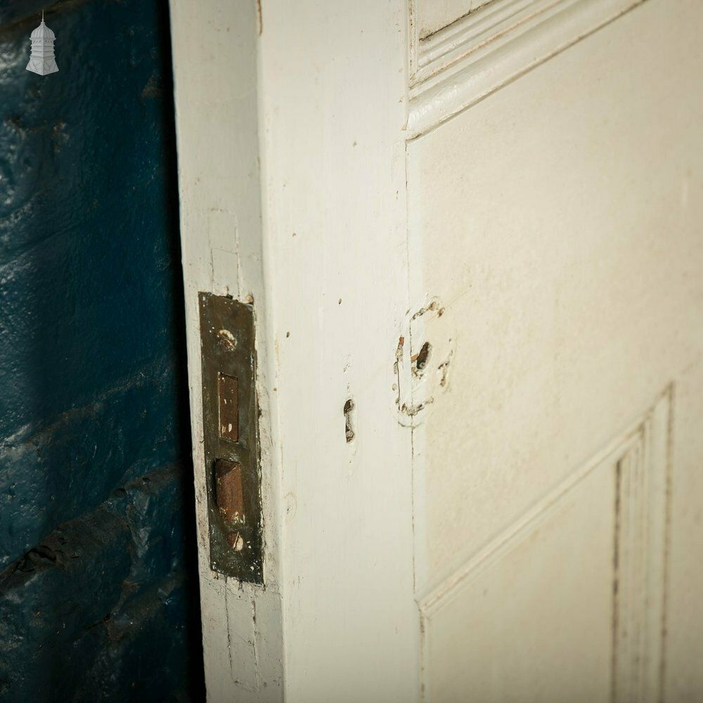 photo vintage Pine Panelled Door, 6 Panel