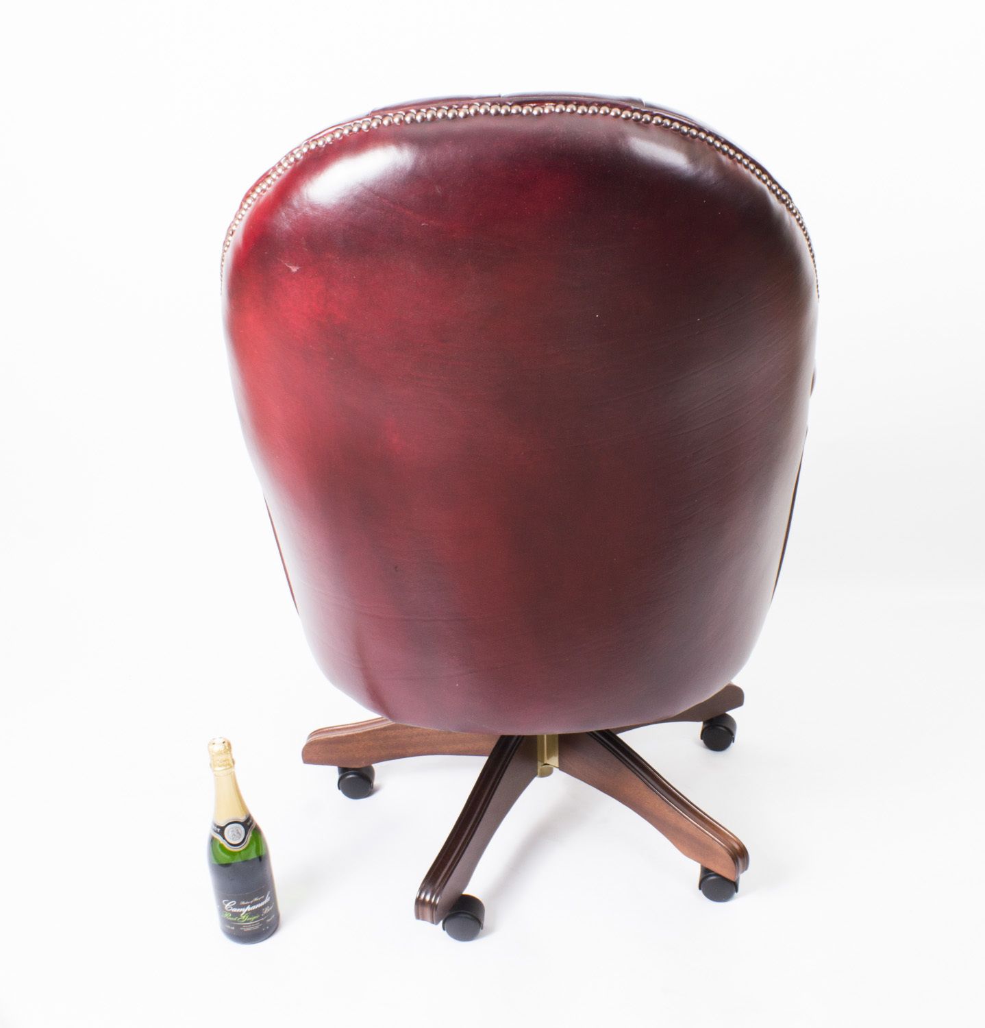 photo furniture Bespoke English Hand Made Leather Directors Desk Chair Ox Blood