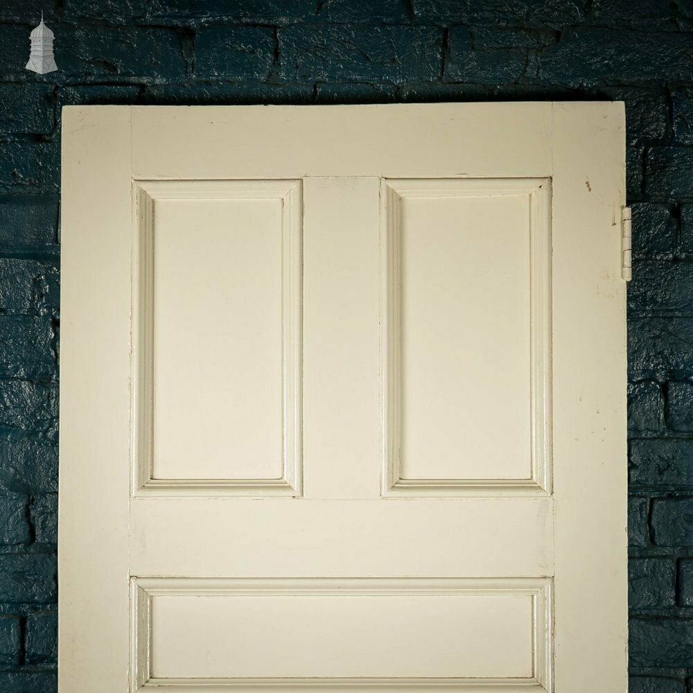 photo furniture Pine Panelled Door, Moulded 5 Panel Door With White Painted Finish