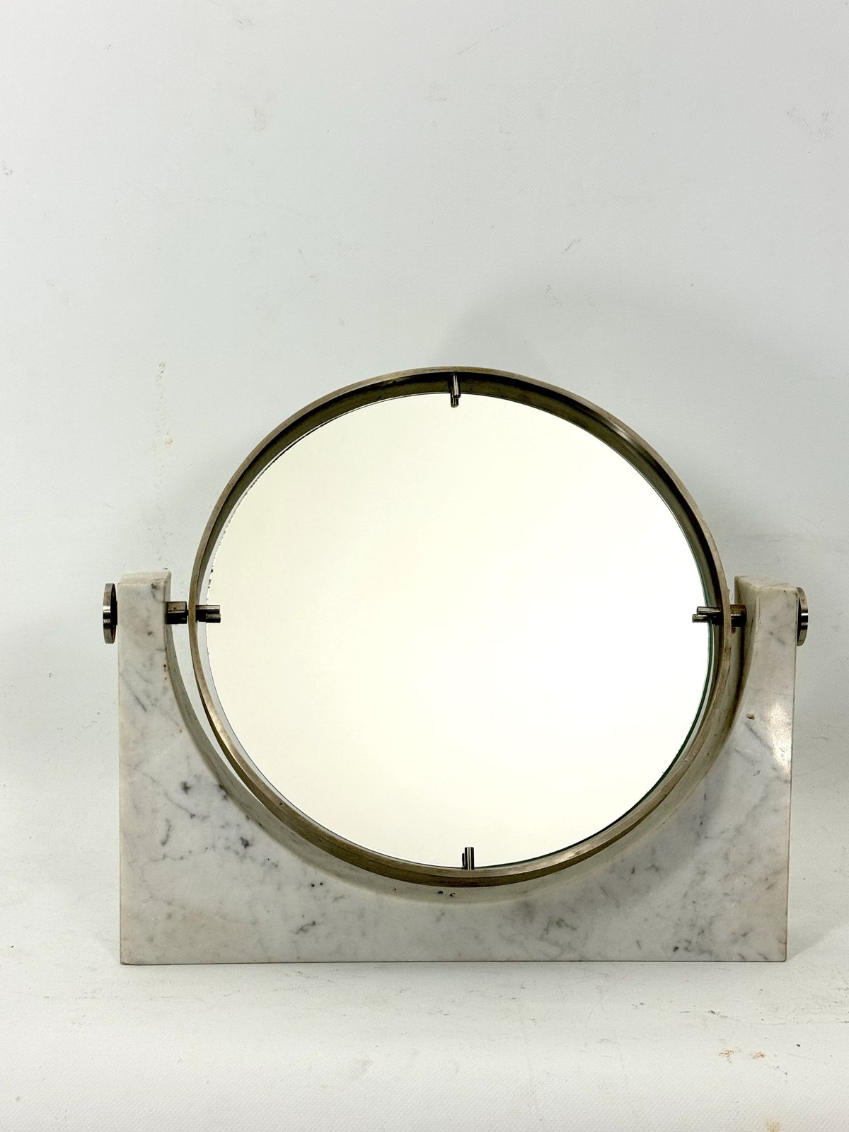 Angelo Mangiarotti, Mid Century Vanity Mirror In Carrara Marble. Italy 1960s photo vintage