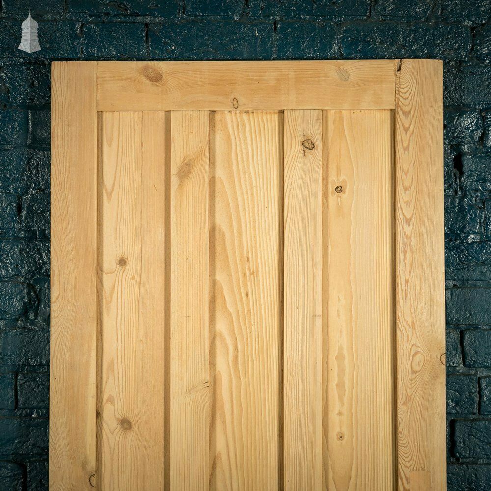 photo furniture Pine Panelled Door, 6 Panel