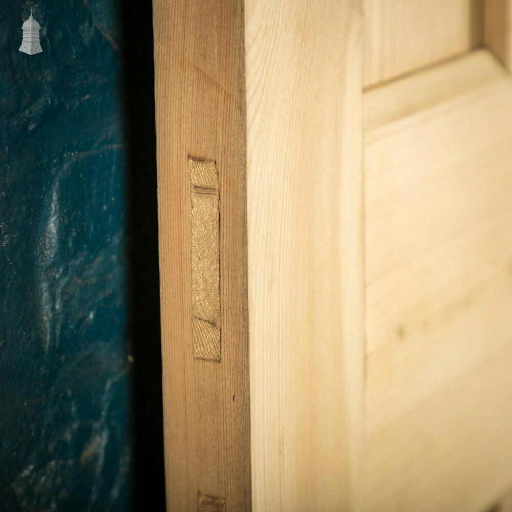 photo vinterior Pine Panelled Door, 6 Panel