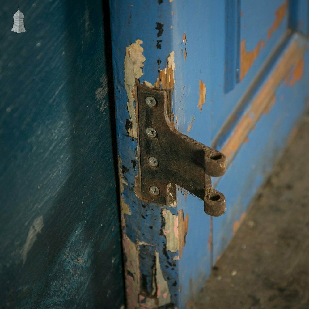photo vinterior Half Glazed Door, Pine With Blue Painted Finish