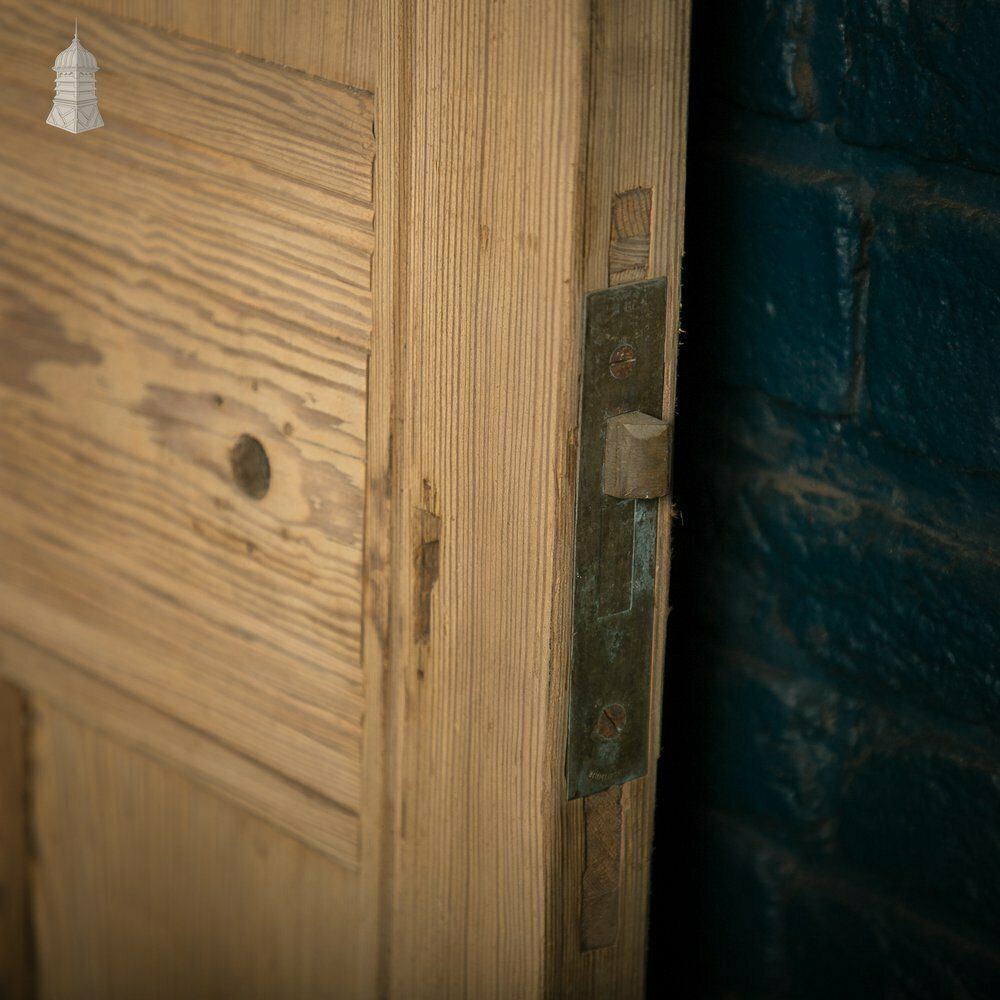 photo buy Glazed Pine Door, 7 Panel Pitch Pine, Top Panel Glazed With Wired Glass