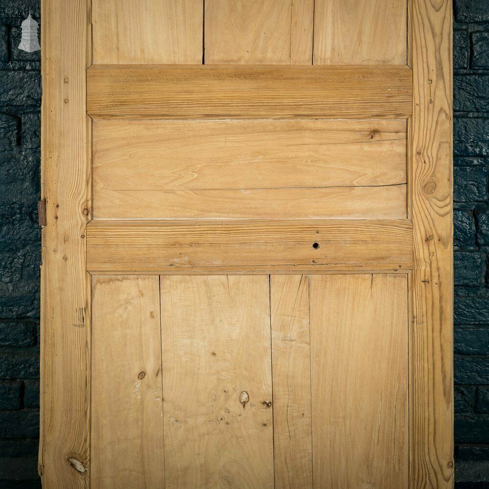 photo vinterior Pine Paneled Door, French 3 Panel Victorian
