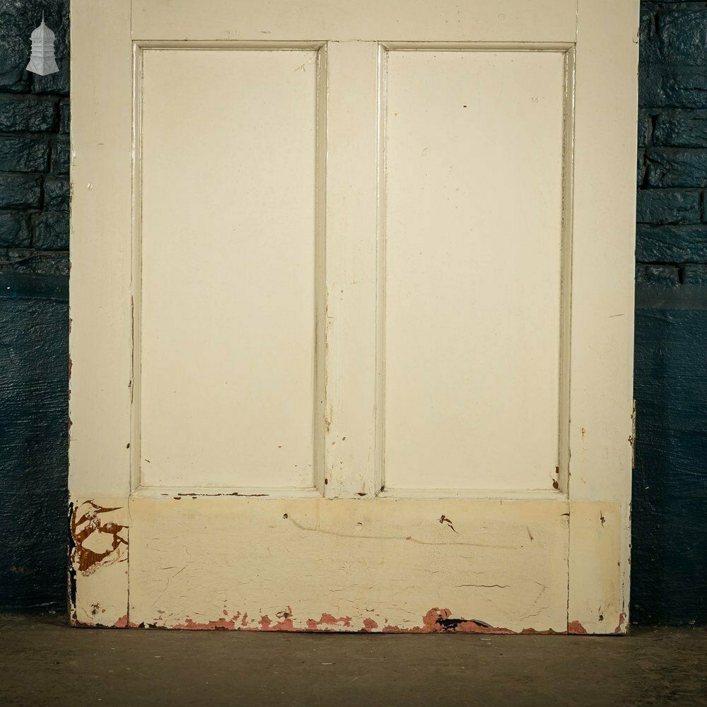 240.0 Pine Panelled Door, 4 Panel White Painted photo