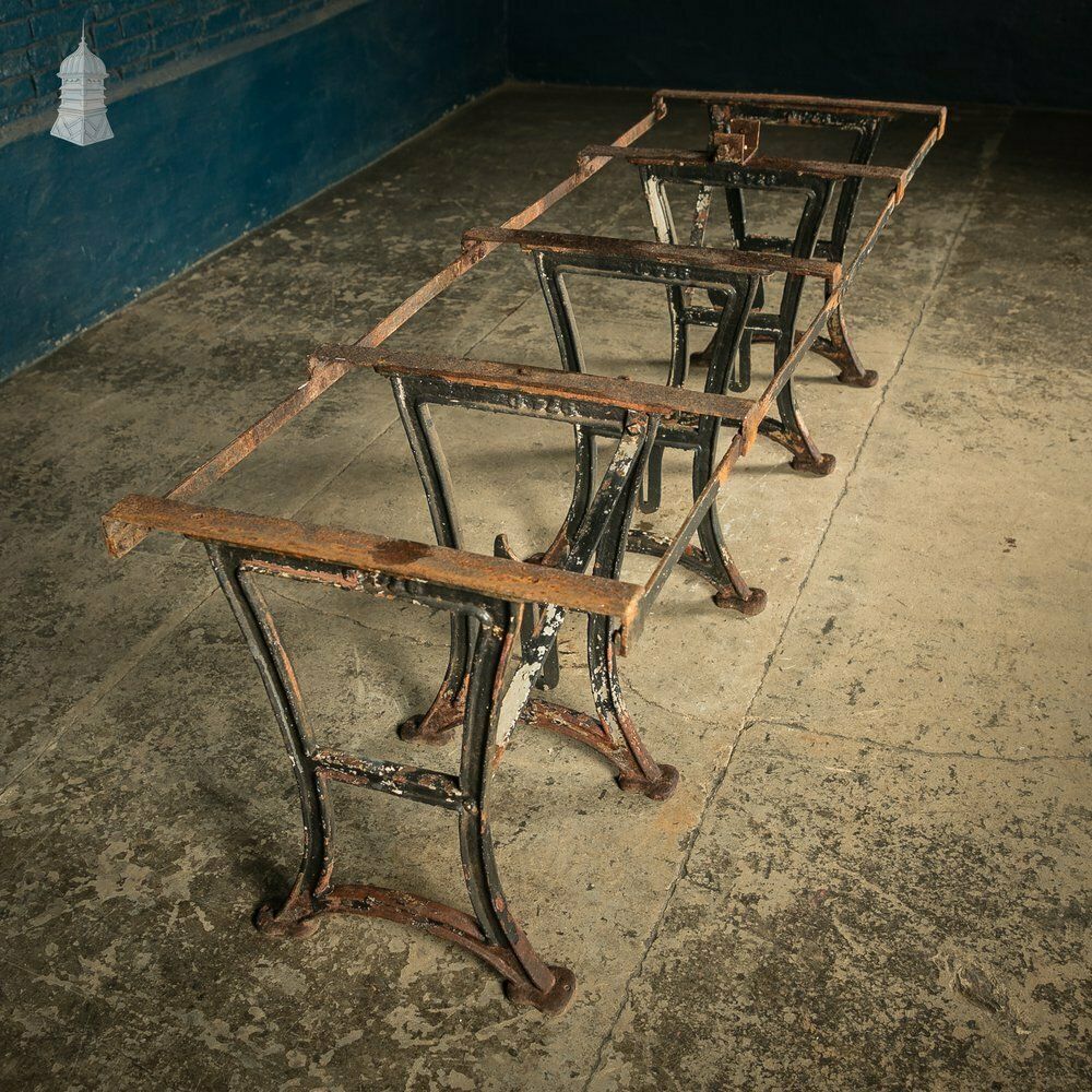 photo vintage Communal Washroom Sinks, Original Edwardian Eight Basin Arrangement On Cast Iron Stand