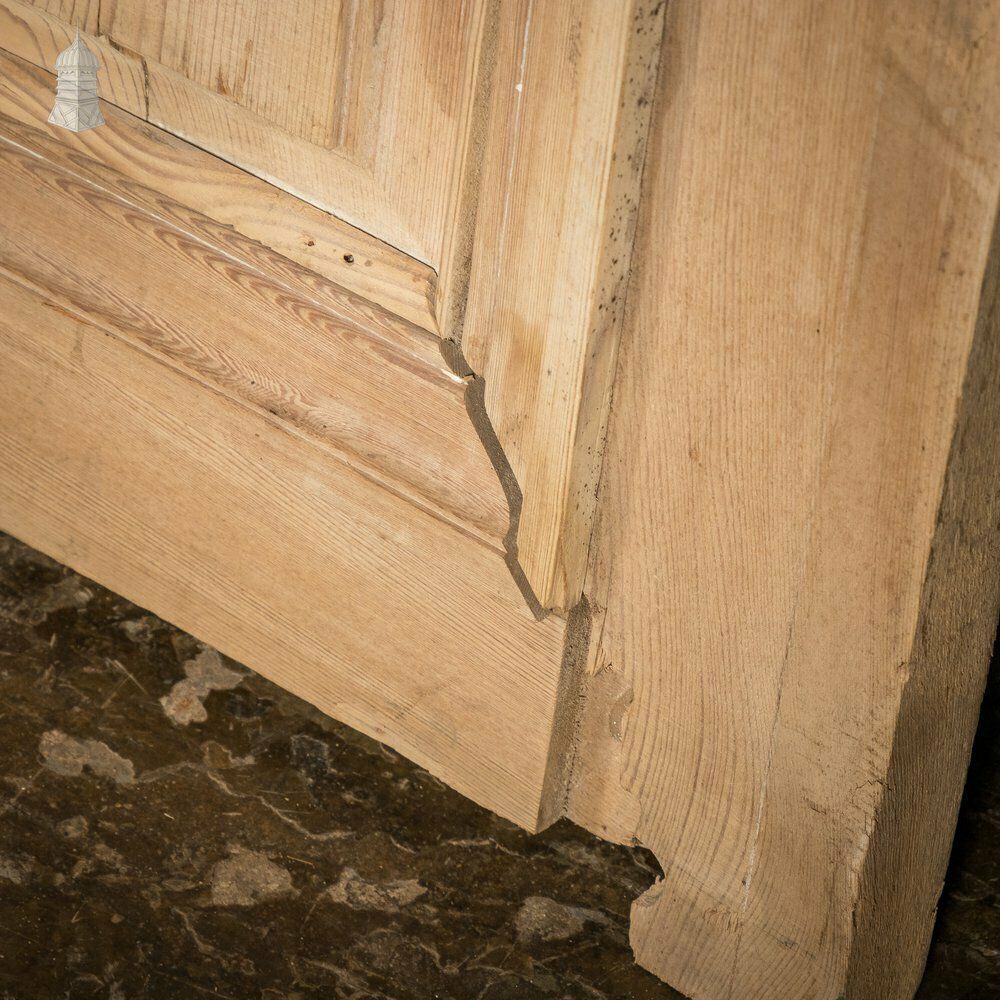 Curved Pine Panels, Late 19th C With Carved Floral Detail, Pair photo vinterior
