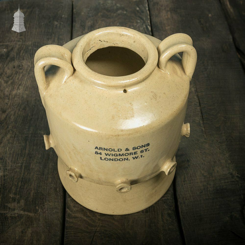 The Arnold Foster Mother Milk Feeder photo vinterior