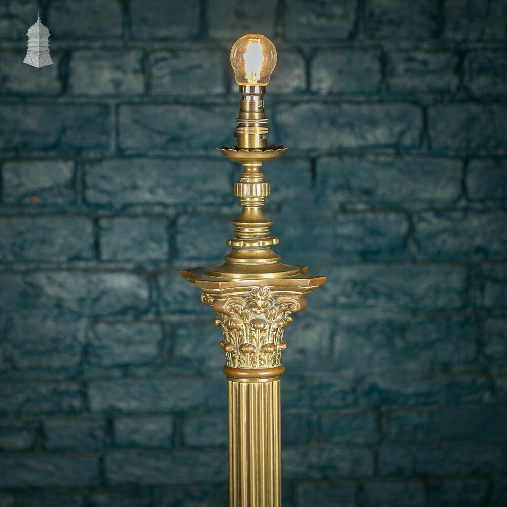 photo vinterior Brass Standard Lamps By Elkington & Co, Adjustable 19th C Neo Classical Corinthian Columns With Paw Feet