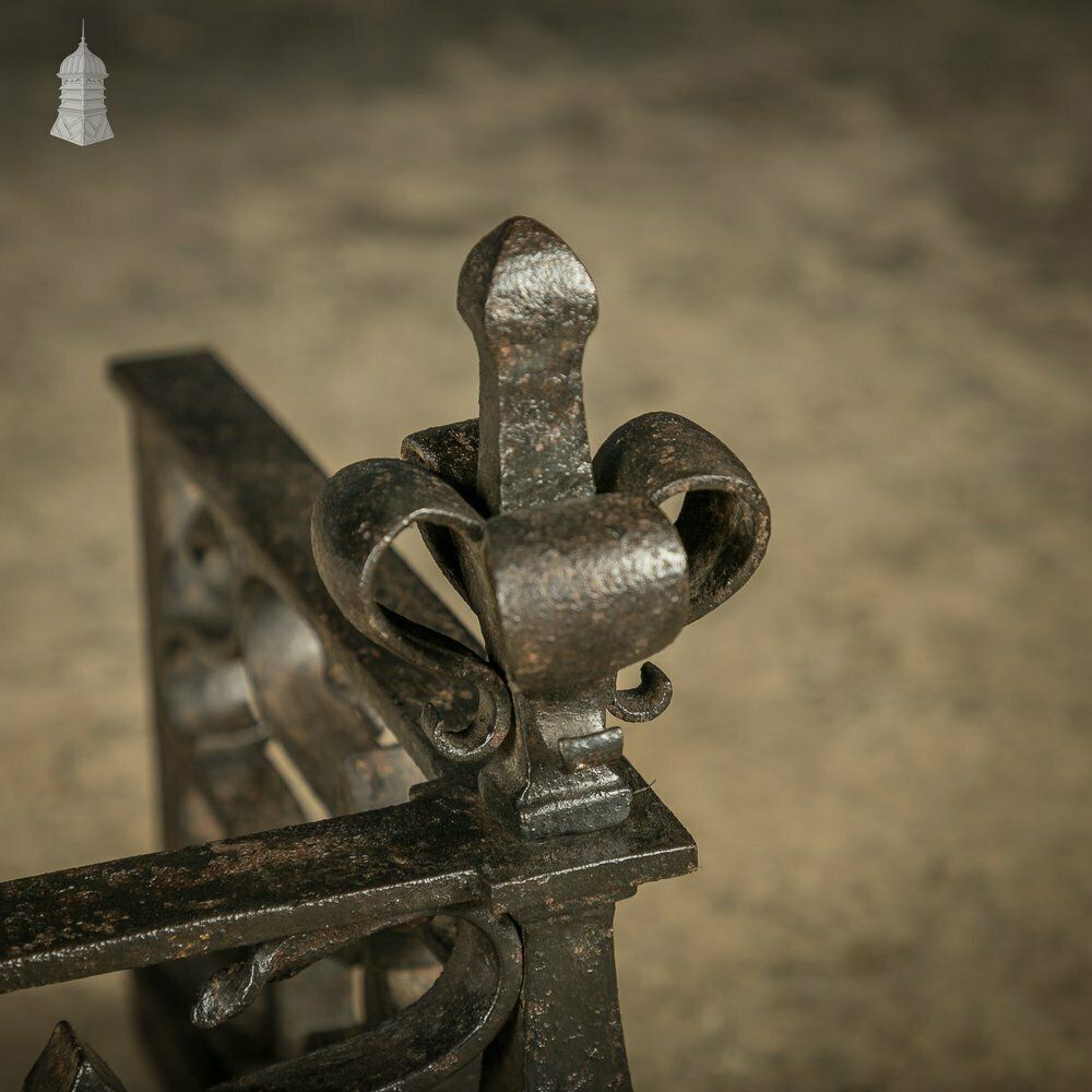 Fireplace Fender, Wrought Iron Scroll Design photo vinterior