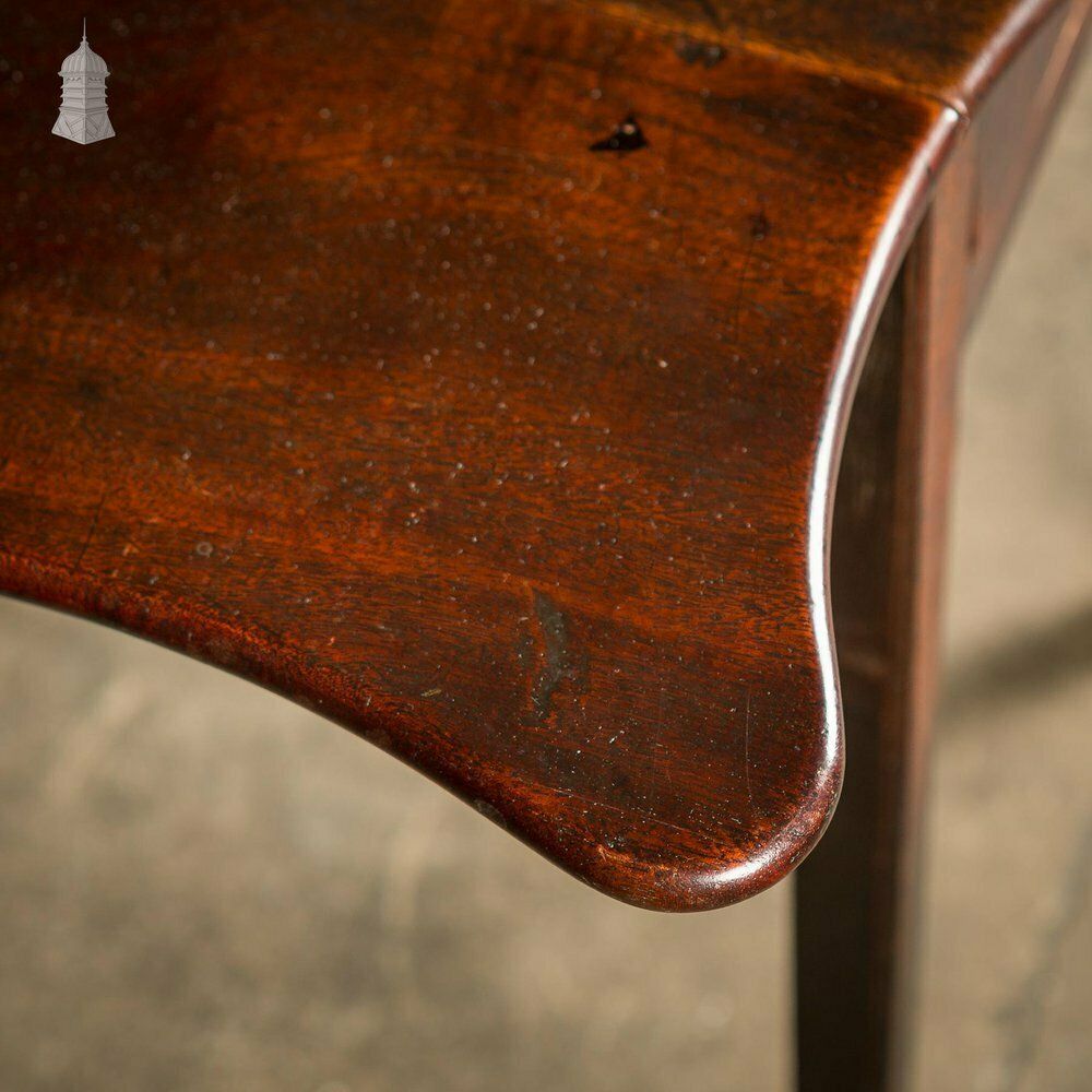 Georgian Mahogany Butterfly Top Pembroke Table Circa 1770 photo vinterior