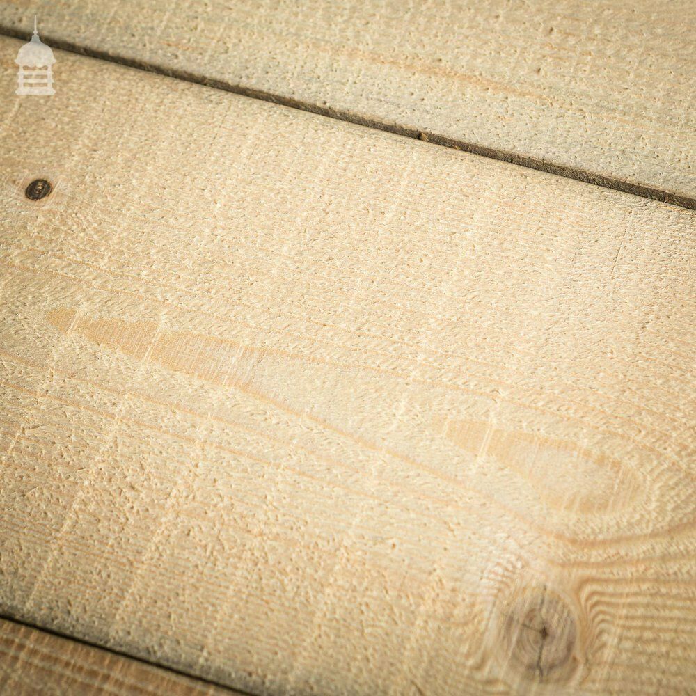 1050.0 Batch Of 35 Square Meters Of Bandsawn Scaffold Board Wall Cladding photo