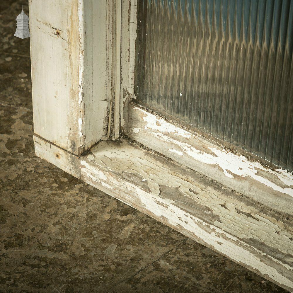 photo vinterior Hardwood Sliding Sash Windows, 8ft High With Reeded Obscure Glazing