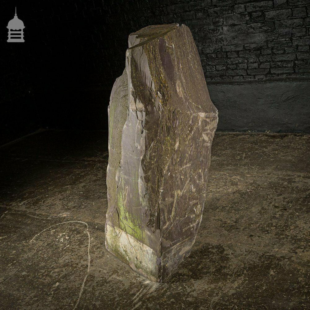 Riven Slate Monolith, Large Standing Stone photo vinterior