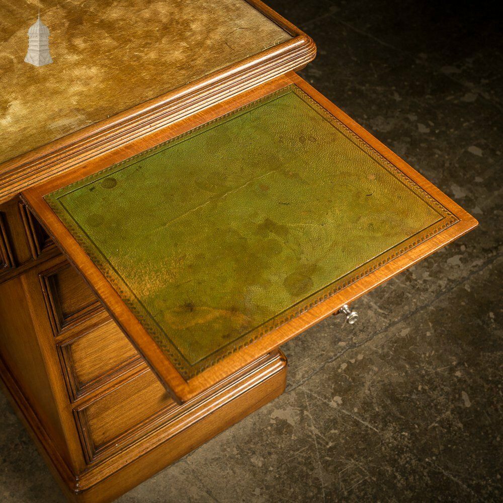 14400.0 Prestigious Mahogany Queen Mary Maritime Dressing Desk From The Hms Medina By Warring & Gillows Circa 1910 photo