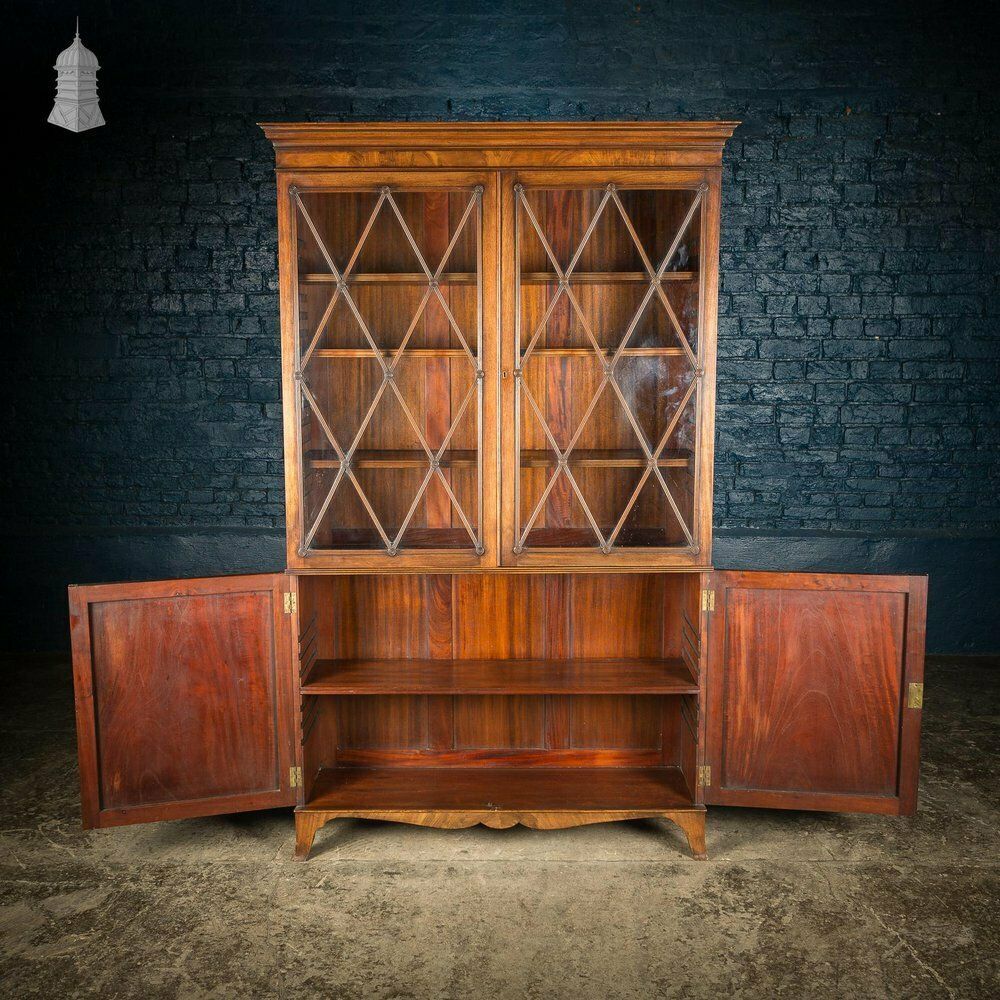 Circa 1890 Small Scale Glazed Bookcase By Bartholomew & Fletcher With Diamond Banded Glass & Reeded Detail