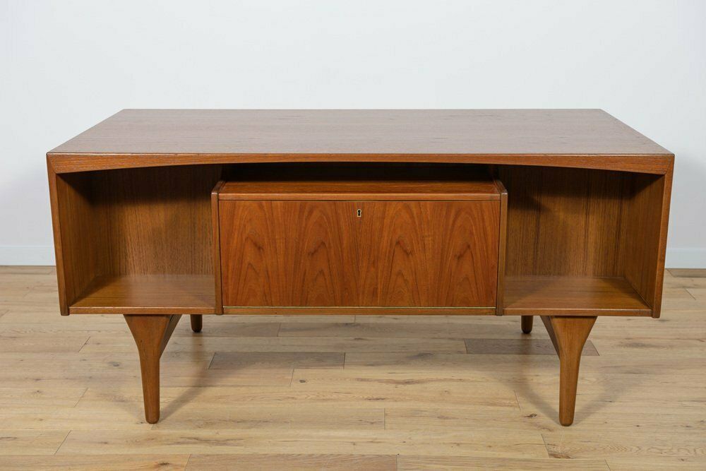 Mid Century Freestanding Teak Desk By Valdemar Mortensen, 1960s photo 2801.0