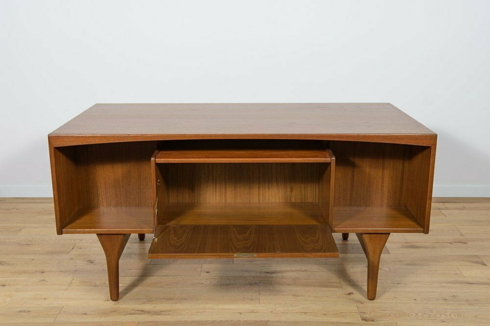 Mid Century Freestanding Teak Desk By Valdemar Mortensen, 1960s photo vintage