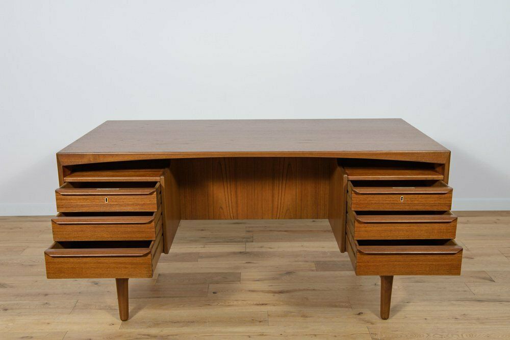 2801.0 Mid Century Freestanding Teak Desk By Valdemar Mortensen, 1960s photo