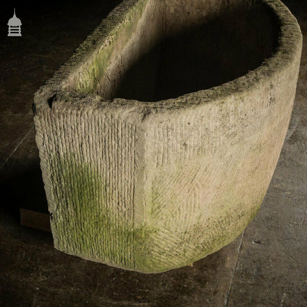 Georgian Bow Fronted Sandstone Trough With Decorative Detailing Reputedly From The Belvoir Estate [Number 2] photo vinterior