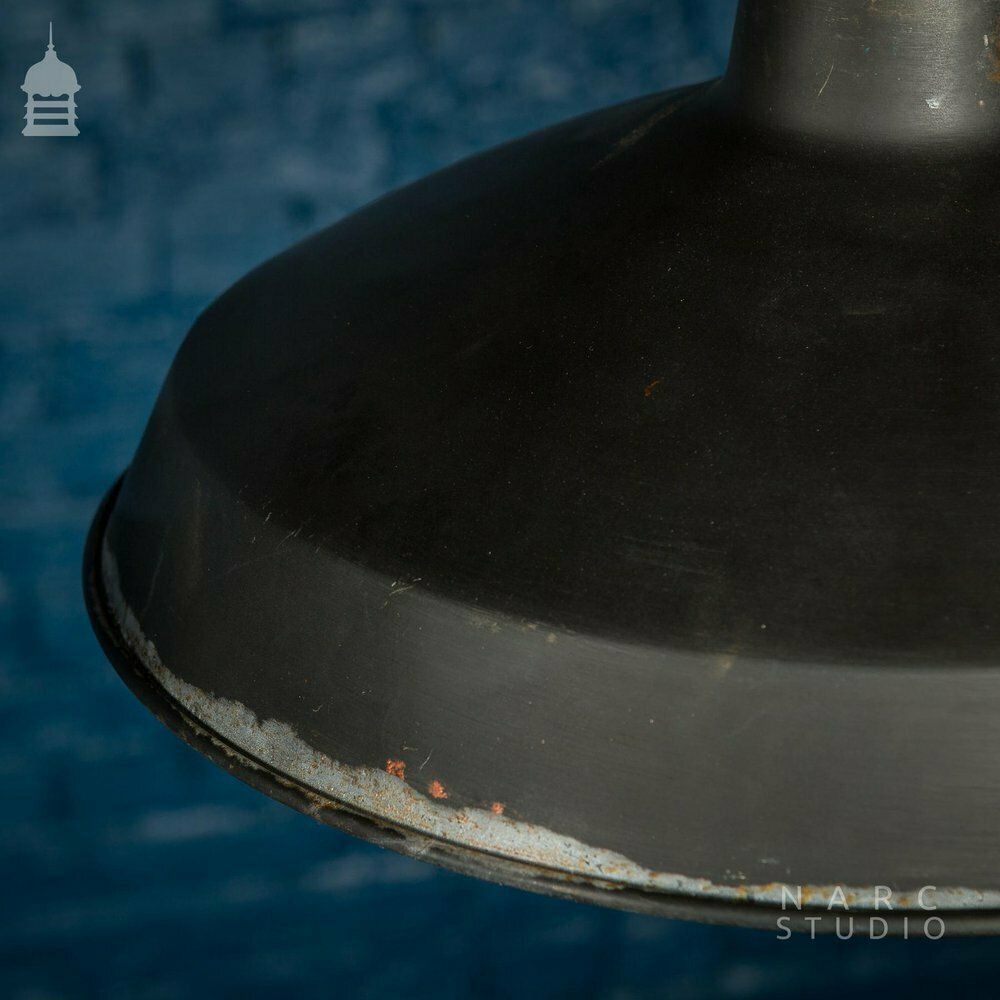 photo vinterior Batch Of 5 Narc Studio Stripped Industrial Metal Light Shades
