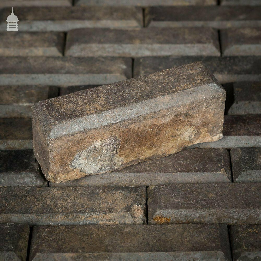 photo furniture Batch Of 580 Narrow Victorian Staffordshire Blue Clinker Pavers   4 ½ Square Metres