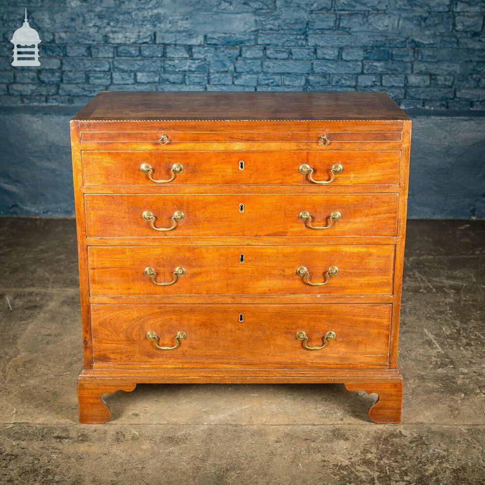 Small George III Chest Of Drawers Beautifully Proportioned In Mahogany With Cross Banding On Top Rim And Bracket Feet. C.1800 photo 3420.0